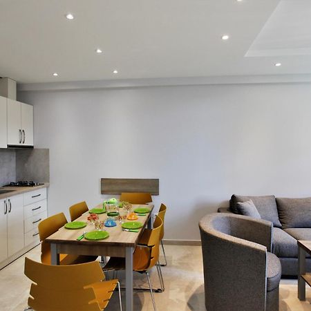 Apartment In City Center 예레반 외부 사진